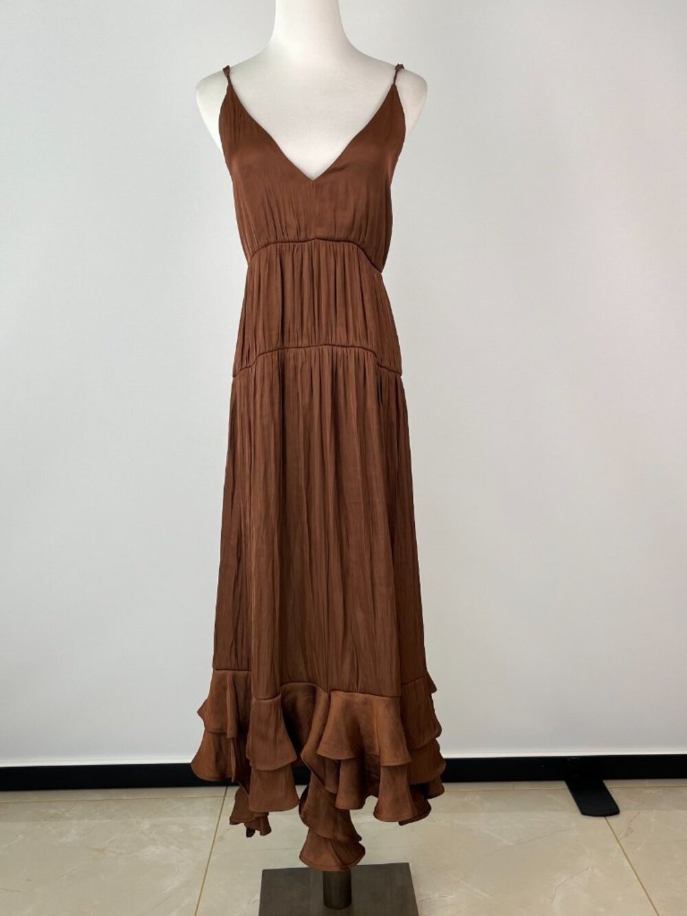 NWOT Farm Rio Ruffled Sleeveless V-Neck Midi Dress Brown Size L - Picture 4 of 16